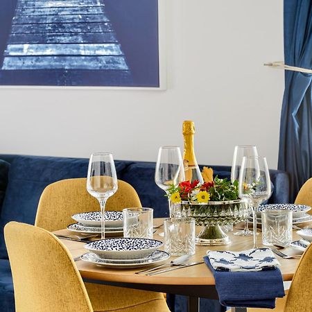 Ari Navy Apartment - High-End Residence Арад Екстер'єр фото