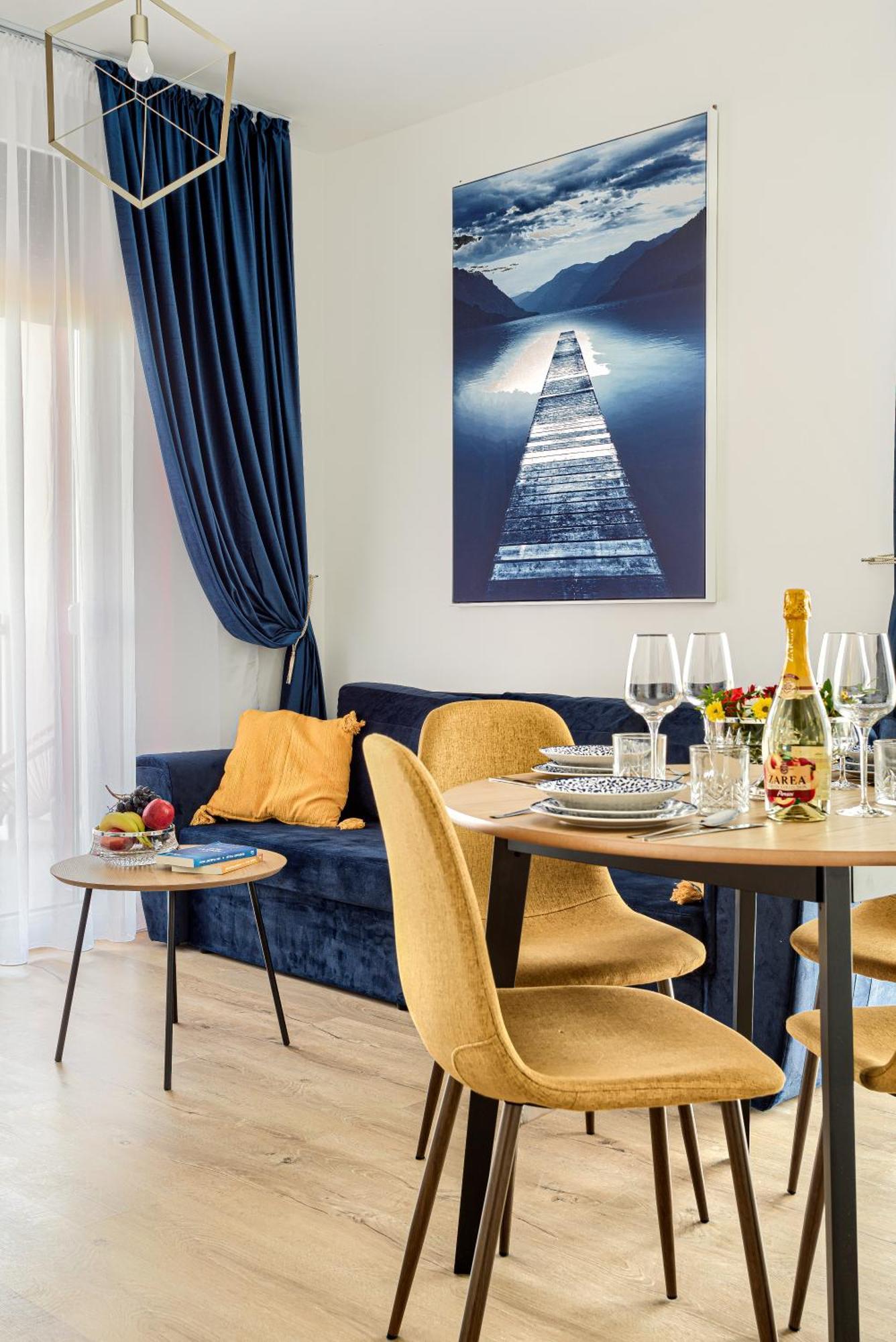 Ari Navy Apartment - High-End Residence Арад Екстер'єр фото